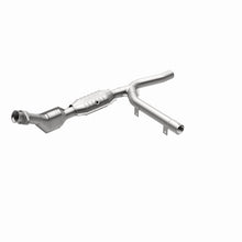 Load image into Gallery viewer, MagnaFlow Direct Fit Catalytic Converter Ford 02-04 F-150 4.2L
