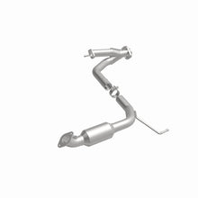 Load image into Gallery viewer, MagnaFlow Direct Fit Catalytic Converter 05-11 Toyota Tacoma 4.0L