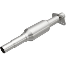 Load image into Gallery viewer, MagnaFlow Direct Fit Catalytic Conv California Grade 90-91 GM Lumina APV/Silhouette/Trans Sport 3.1L