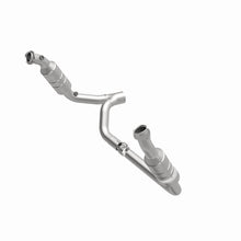 Load image into Gallery viewer, MagnaFlow Direct Fit Catalytic Converter RAM Pickup 2006 8 5.7L