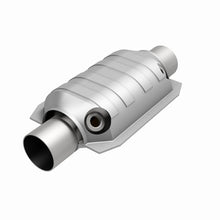 Load image into Gallery viewer, MagnaFlow Universal Catalytic Converter 3 W/Dual O2 Boss