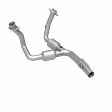 Load image into Gallery viewer, MagnaFlow Direct Fit Catalytic Converter 99-01 G Cherokee Front 4.7L
