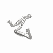 Load image into Gallery viewer, MagnaFlow Direct Fit Catalytic Converter 07-08 Jeep G/C OEM