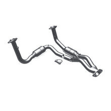 Load image into Gallery viewer, MagnaFlow Direct Fit Catalytic Converter 07-08 Jeep G/C OEM