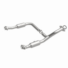 Load image into Gallery viewer, MagnaFlow DF Catalytic Conv 06-09 Ford Explorer 4.6L Y-Pipe Assy/07-09 Explorer Sport Trac 4.6L