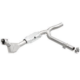 MagnaFlow Direct Fit Catalytic Converter 99-00 Ford F-150 4.6L