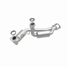 Load image into Gallery viewer, MagnaFlow Direct Fit Catalytic Converter Taurus 92-95