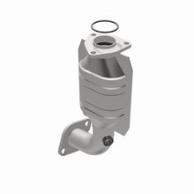 Load image into Gallery viewer, MagnaFlow Direct Fit Catalytic Converter 99-03 Chevy Tracker 2.0L