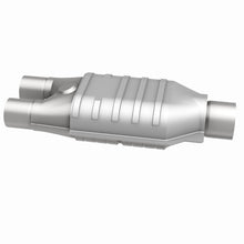 Load image into Gallery viewer, MagnaFlow Universal Catalytic Converter 2inch Inlet/2.5inch Outlet Dual/Single Oval Shape