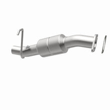 Load image into Gallery viewer, MagnaFlow Direct Fit Catalytic Converter 2007 GMC Sierra 2500 HD Classic 6.0/ 8.1/ 3500 Classic 6.0