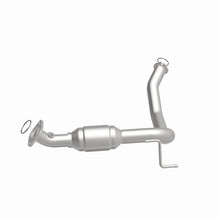Load image into Gallery viewer, MagnaFlow Direct Fit Catalytic Converter 05-07 4-Run/FJ Driver Side Rear