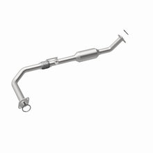 Load image into Gallery viewer, MagnaFlow Direct Fit Catalytic Converter OEM 2003-2004 Toyota Tundra Underbody - 47.125in Length
