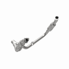 Load image into Gallery viewer, MagnaFlow Direct Fit Catalytic Converter RAM Pickup 2006 8 5.7L