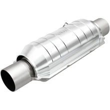 Load image into Gallery viewer, MagnaFlow Universal Catalytic Converter 2.50 HM Angled O2