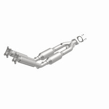 Load image into Gallery viewer, MagnaFlow Direct Fit Catalytic Converter 99-01 Volvo S80 2.8L