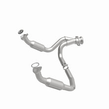 Load image into Gallery viewer, MagnaFlow Direct Fit Catalytic Converter 2007-2008 Cadillac Escalade 6.2L