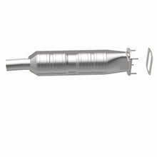 Load image into Gallery viewer, MagnaFlow Direct Fit Catalytic Converter 05-07 Ford F-Series Rear