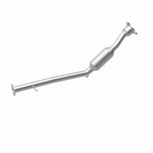 Load image into Gallery viewer, MagnaFlow Direct Fit Catalytic Converter 2002 Saturn VUE 2.2L