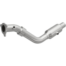 Load image into Gallery viewer, MagnaFlow Direct Fit Catalytic Converter OEM 2004-2006 Chrysler Pacifica Underbody