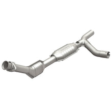 Load image into Gallery viewer, MagnaFlow Direct Fit Catalytic Converter 01-03 Ford E150 4.2L P/S