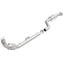 Load image into Gallery viewer, MagnaFlow Direct Fit Catalytic Converter 98-03 Mercedes E320 3.2L