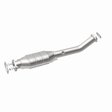 Load image into Gallery viewer, MagnaFlow Direct Fit Catalytic Converter 07 Titan 5.6L D/S rr OEM
