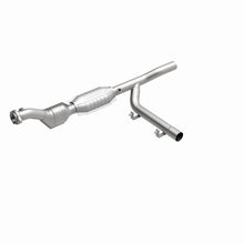 Load image into Gallery viewer, MagnaFlow Direct Fit Catalytic Converter F150/F250 97-98 4.6L PS 4wd