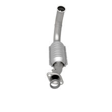 Load image into Gallery viewer, MagnaFlow Direct Fit Catalytic Converter 2004 Liberty P/S frt