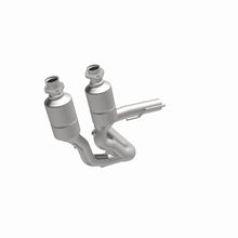 Load image into Gallery viewer, MagnaFlow Direct Fit Catalytic Converter 99-00 Grand Cherokee 4.0L