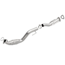 Load image into Gallery viewer, MagnaFlow Direct Fit Catalytic Converter 03-07 GM 2500/3500 Passenger Side