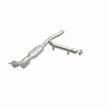 Load image into Gallery viewer, MagnaFlow Direct Fit Catalytic Converter 97-98 F150/F250 4.2L 2Wd Pa