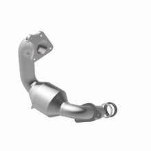 Load image into Gallery viewer, MagnaFlow Direct Fit Catalytic Converter 2011-2015 Juke L4 1.6 OEM Underbody