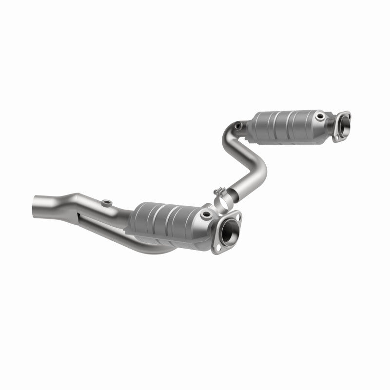 MagnaFlow Direct Fit Catalytic Converter RAIDER- 2006 8 4.7L OEM