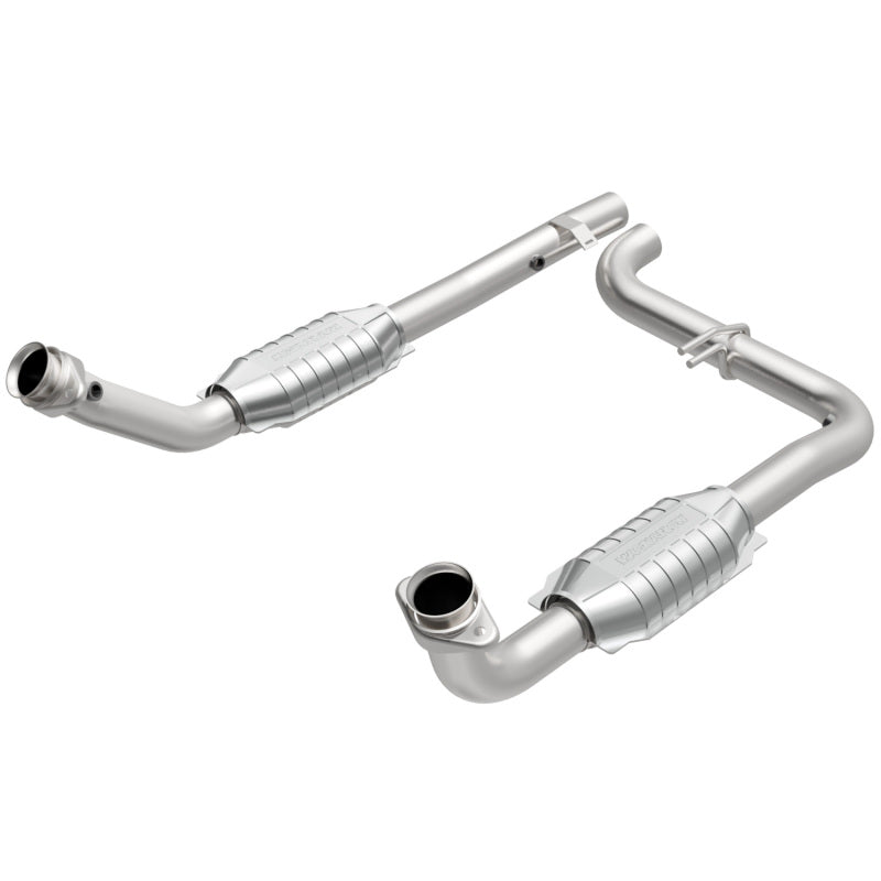MagnaFlow Direct Fit Catalytic Converter RAIDER- 2006 8 4.7L OEM