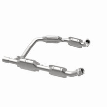 Load image into Gallery viewer, MagnaFlow Direct Fit Catalytic Converter Ford E350 Van 06 5.4L OEM