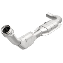 Load image into Gallery viewer, MagnaFlow Direct Fit Catalytic Converter 99 F150 4.6L V8 D/S 2WD