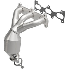 Load image into Gallery viewer, MagnaFlow Direct Fit Catalytic Converter 02-06 Hyundai Sonata 2.7L