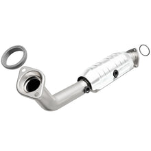 Load image into Gallery viewer, MagnaFlow Direct Fit Catalytic Converter 02-06 Honda CR-V 2.4L OEM