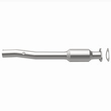 Load image into Gallery viewer, MagnaFlow Direct Fit Catalytic Converter 2000-2002 Ford E-150/E-250/E-350 Ecoline/Super Duty