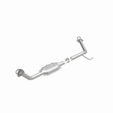 Load image into Gallery viewer, MagnaFlow Direct Fit Catalytic Converter 05-07 Toyota Sequoia 8 4.7L D/S