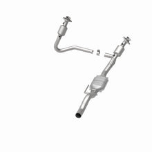 Load image into Gallery viewer, MagnaFlow Direct Fit Catalytic Converter 01-03 Dakota 3.9/5.9L