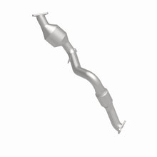 Load image into Gallery viewer, MagnaFlow Direct Fit Catalytic Converter 2007-2010 Q7 V6 3.6 OEM Underbody