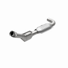 Load image into Gallery viewer, MagnaFlow Direct Fit Catalytic Converter 99-00 Ford F-150 4.2L 50S
