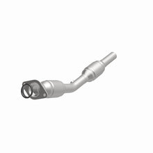 Load image into Gallery viewer, MagnaFlow Direct Fit Catalytic Converter Converter 05-08 Toyota Corolla 1.8L