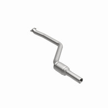 Load image into Gallery viewer, MagnaFlow Direct Fit Catalytic Converter BMW 3 06-09 Front OEM