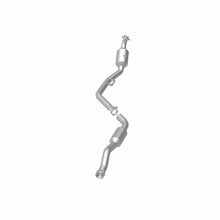 Load image into Gallery viewer, MagnaFlow Direct Fit Catalytic Converter OEM 2007 Mercedes-Benz E350 Underbody - 67.5in Length