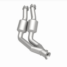 Load image into Gallery viewer, MagnaFlow Direct Fit Catalytic Converter 1995-1997 Jaguar Vanden Plas/ XJ6 4.0