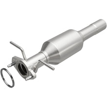 Load image into Gallery viewer, MagnaFlow Direct Fit Catalytic Converter 06 Focus ZX3 2.0/2.3L