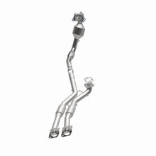 Load image into Gallery viewer, MagnaFlow Direct Fit Catalytic Converter 12-15 Cadillac SRX V6-3.6L (FWD Only)