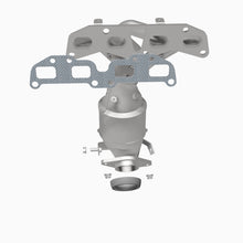 Load image into Gallery viewer, MagnaFlow Direct Fit Catalytic Converter 02-06 Sentra 2.5L OEM